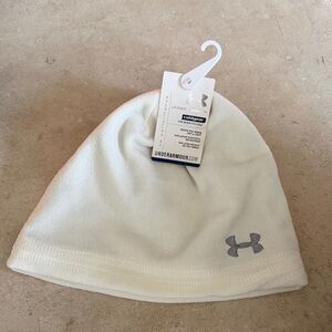 NWT Under Armour White Cream Beanie
